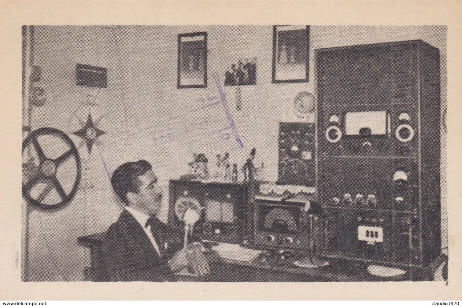 Radio aficionado Rodrigo Rodríguez Castillo.